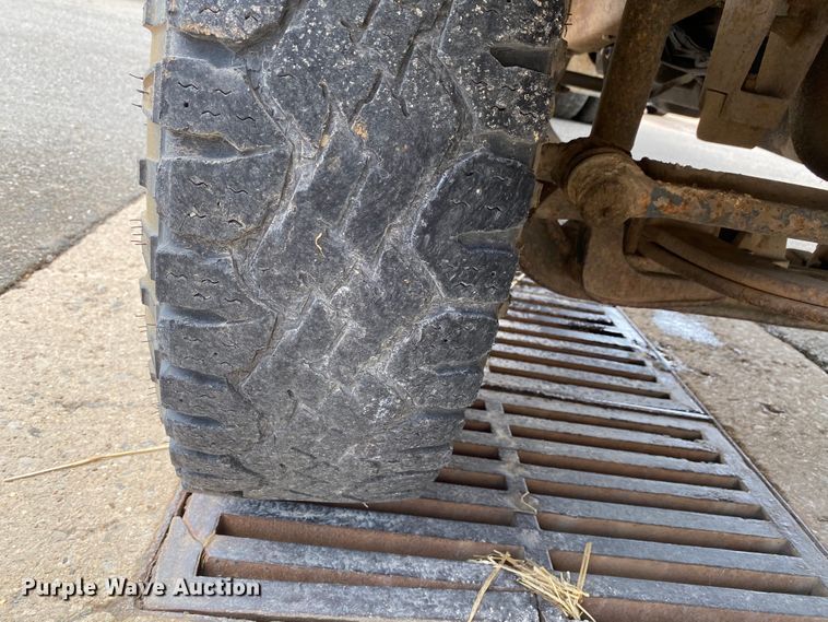 image for item HG9222 1995 Ford F450 Super Duty  flatbed truck