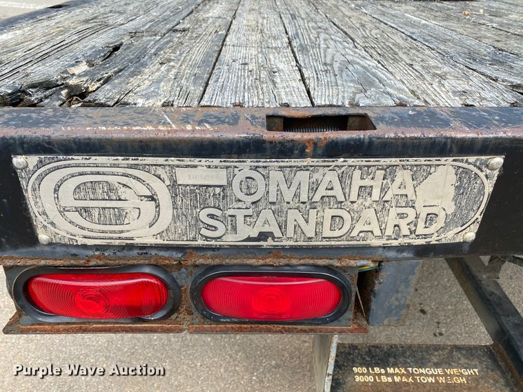 image for item HG9222 1995 Ford F450 Super Duty  flatbed truck