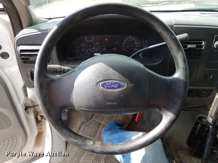 image for item HJ9511 2007 Ford F450 Super Duty XL  flat dump bed truck