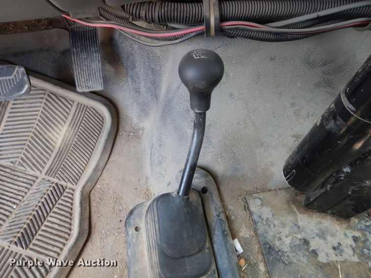 image for item HJ9511 2007 Ford F450 Super Duty XL  flat dump bed truck