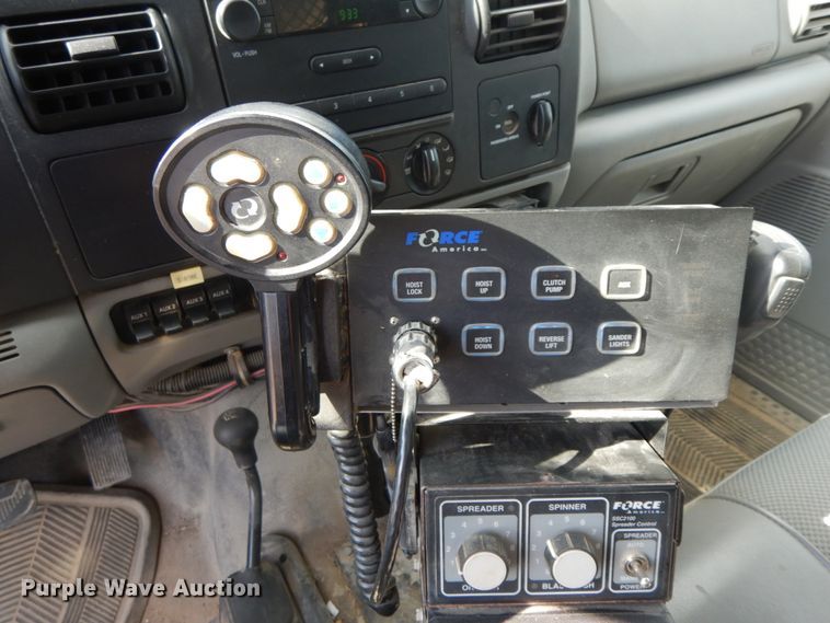 image for item HJ9511 2007 Ford F450 Super Duty XL  flat dump bed truck