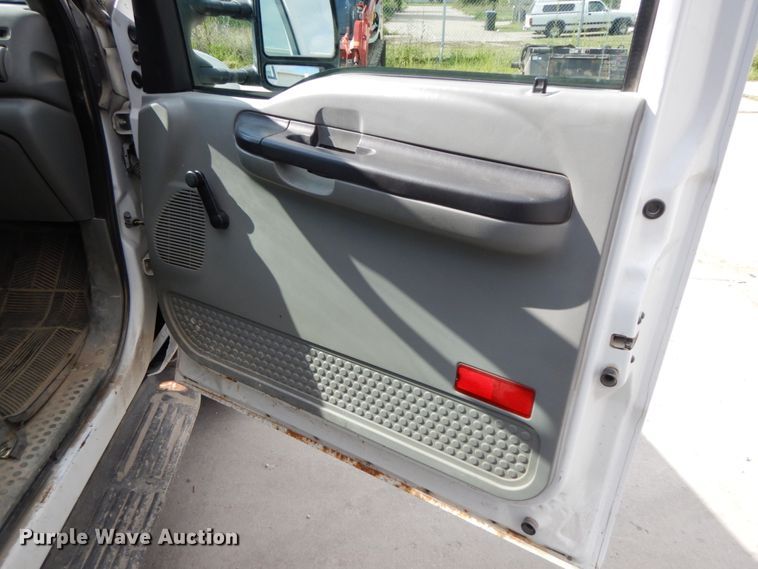 image for item HJ9511 2007 Ford F450 Super Duty XL  flat dump bed truck