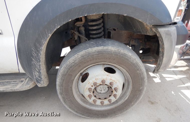 image for item HJ9511 2007 Ford F450 Super Duty XL  flat dump bed truck