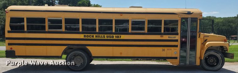 image for item HK9234 2002 Chevrolet Blue Bird  school bus