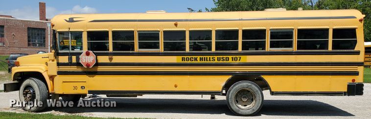 image for item HK9234 2002 Chevrolet Blue Bird  school bus