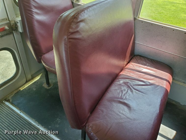 image for item HK9234 2002 Chevrolet Blue Bird  school bus