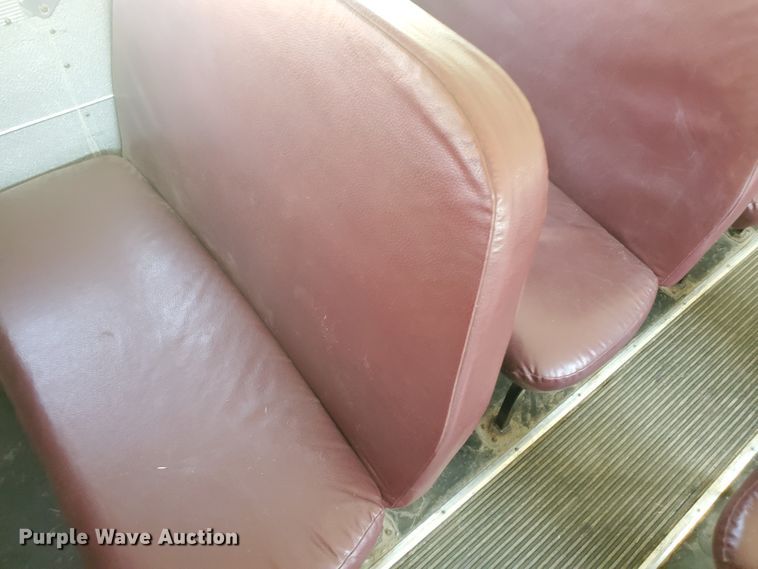 image for item HK9234 2002 Chevrolet Blue Bird  school bus