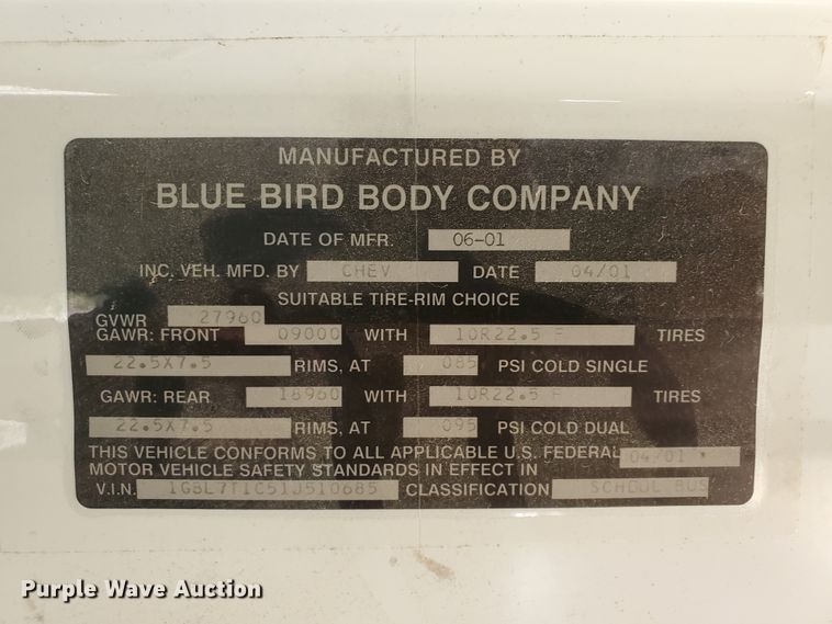 image for item HK9234 2002 Chevrolet Blue Bird  school bus