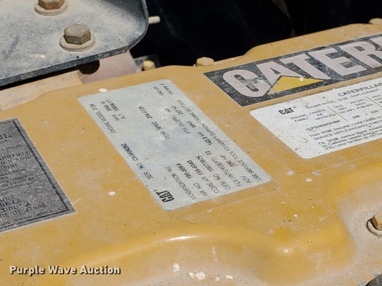 image for item HK9234 2002 Chevrolet Blue Bird  school bus