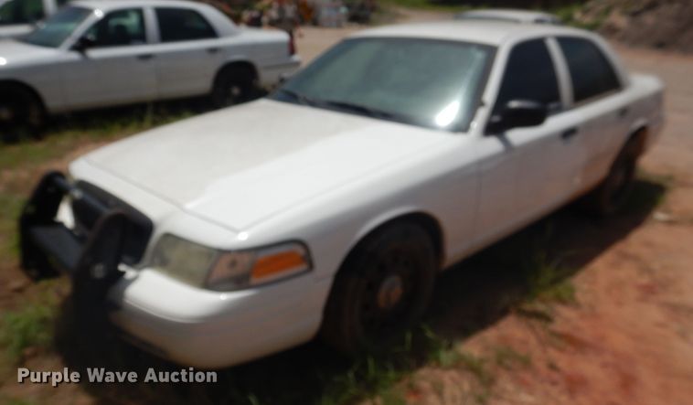 image for item HO9009 2011 Ford Crown Victoria Police Interceptor