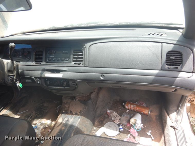 image for item HO9009 2011 Ford Crown Victoria Police Interceptor