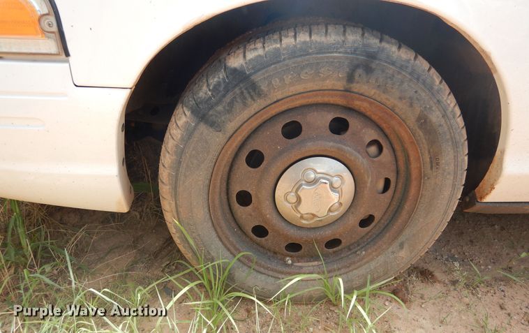 image for item HO9009 2011 Ford Crown Victoria Police Interceptor