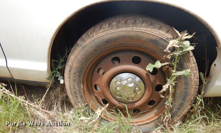 image for item HO9009 2011 Ford Crown Victoria Police Interceptor