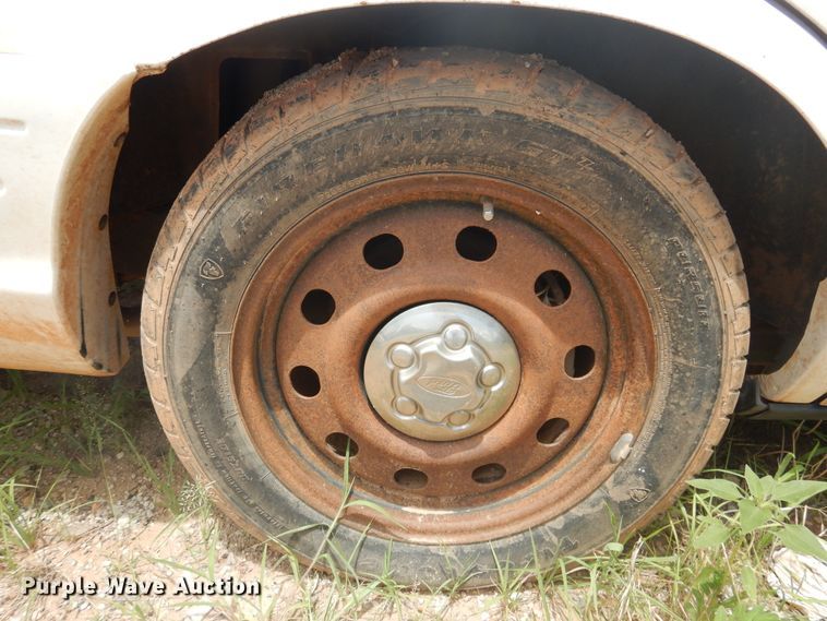 image for item HO9009 2011 Ford Crown Victoria Police Interceptor