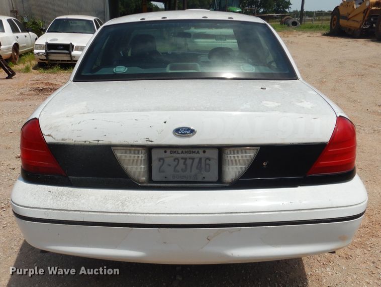 image for item HO9011 2000 Ford Crown Victoria Police Interceptor