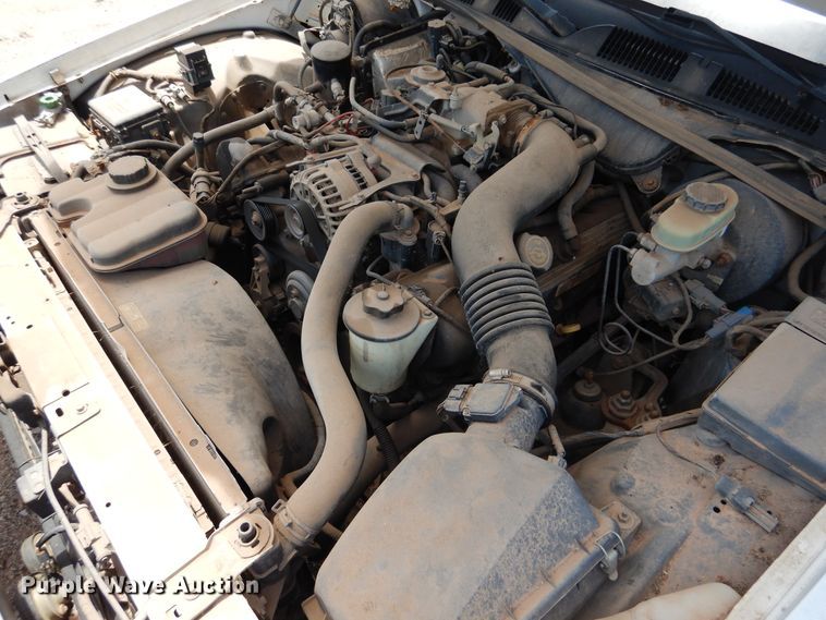 image for item HO9011 2000 Ford Crown Victoria Police Interceptor