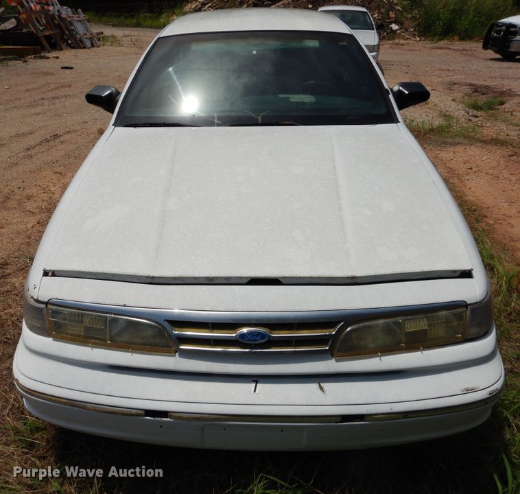 image for item HO9012 1996 Ford Crown Victoria Police Interceptor