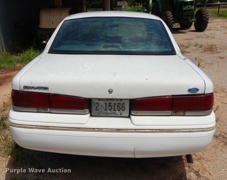 image for item HO9012 1996 Ford Crown Victoria Police Interceptor