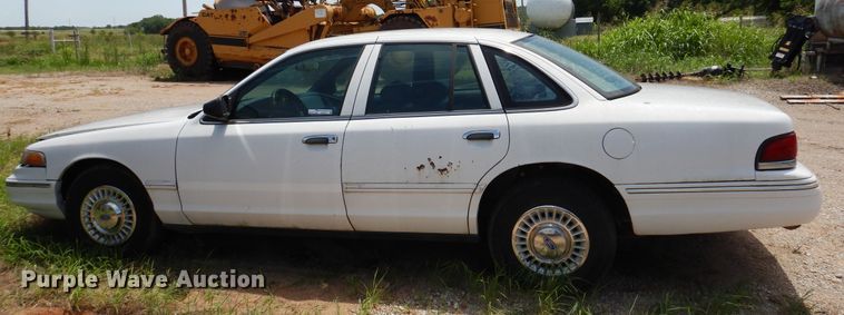 image for item HO9012 1996 Ford Crown Victoria Police Interceptor