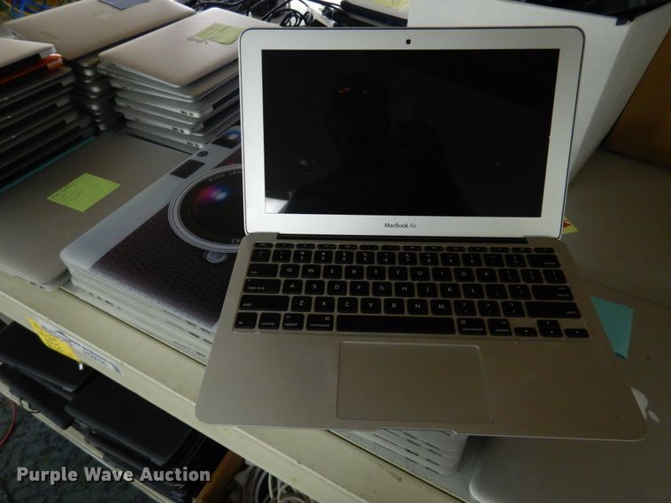 image for item HO9795 Approximately 55 Apple laptops