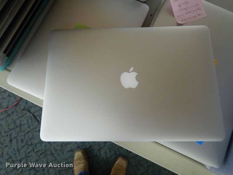 image for item HO9795 Approximately 55 Apple laptops