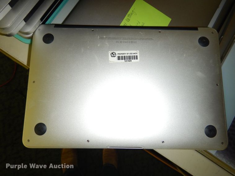 image for item HO9795 Approximately 55 Apple laptops