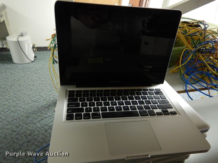 image for item HO9795 Approximately 55 Apple laptops