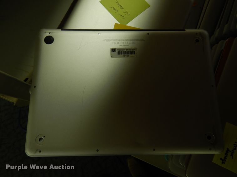 image for item HO9795 Approximately 55 Apple laptops