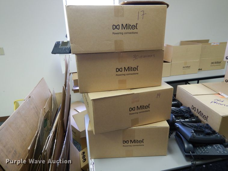 image for item HO9809 Approximately 60 Cisco 7942 phones