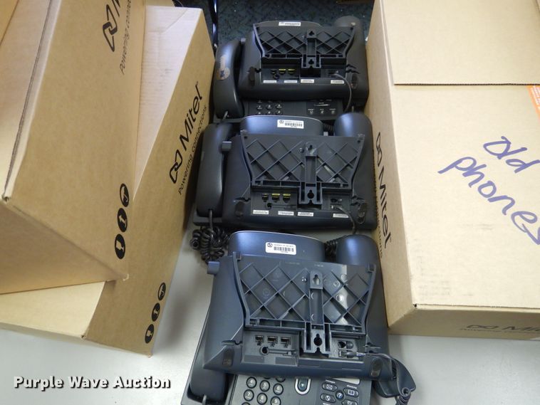 image for item HO9809 Approximately 60 Cisco 7942 phones