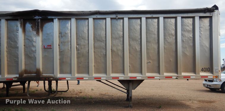 image for item HO9823 2007 Travis walking floor trailer