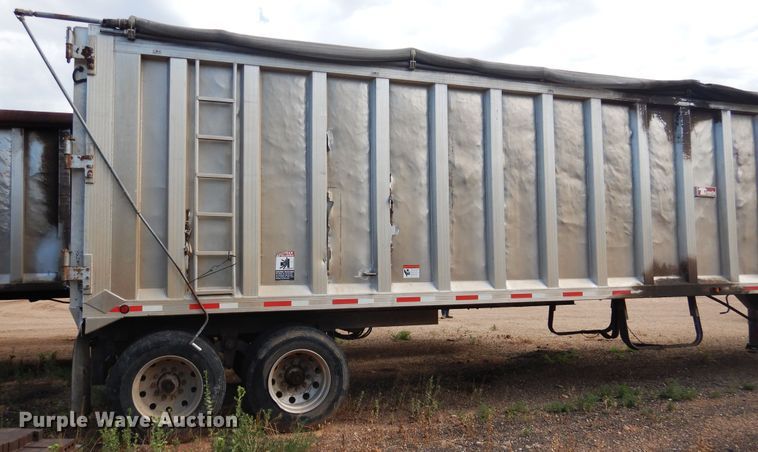 image for item HO9823 2007 Travis walking floor trailer