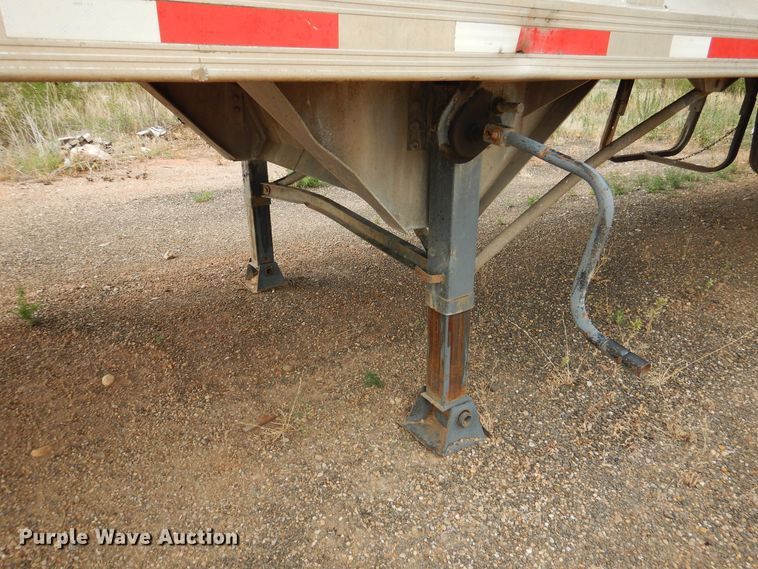 image for item HO9823 2007 Travis walking floor trailer