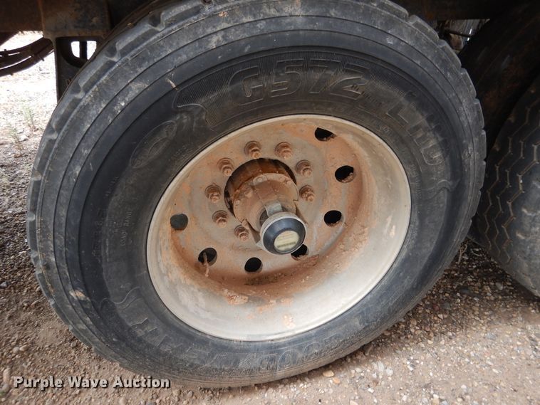 image for item HO9823 2007 Travis walking floor trailer