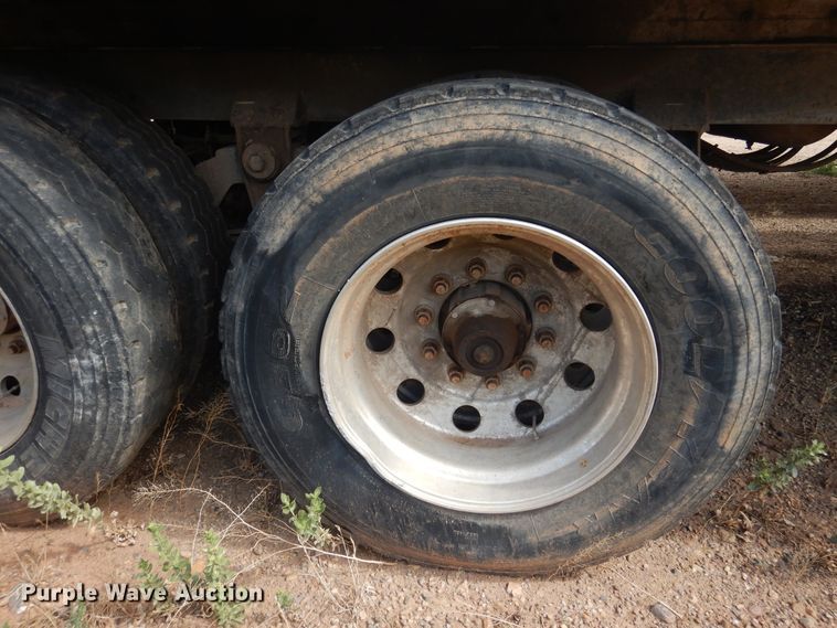 image for item HO9823 2007 Travis walking floor trailer