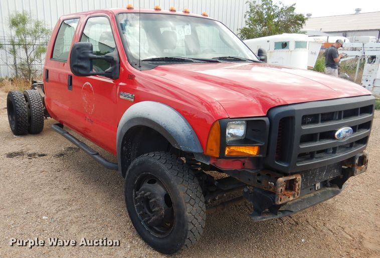 image for item HO9824 2007 Ford F550 Super Duty  truck cab and chassis