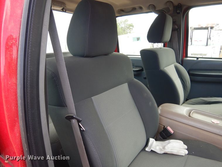 image for item HO9824 2007 Ford F550 Super Duty  truck cab and chassis