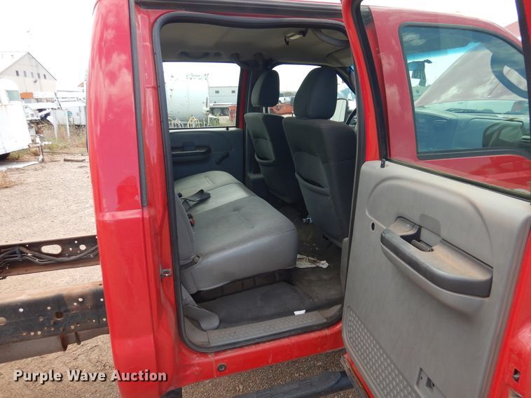image for item HO9824 2007 Ford F550 Super Duty  truck cab and chassis