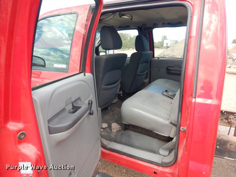 image for item HO9824 2007 Ford F550 Super Duty  truck cab and chassis