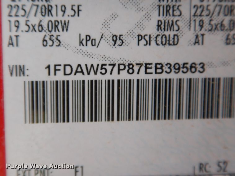 image for item HO9824 2007 Ford F550 Super Duty  truck cab and chassis