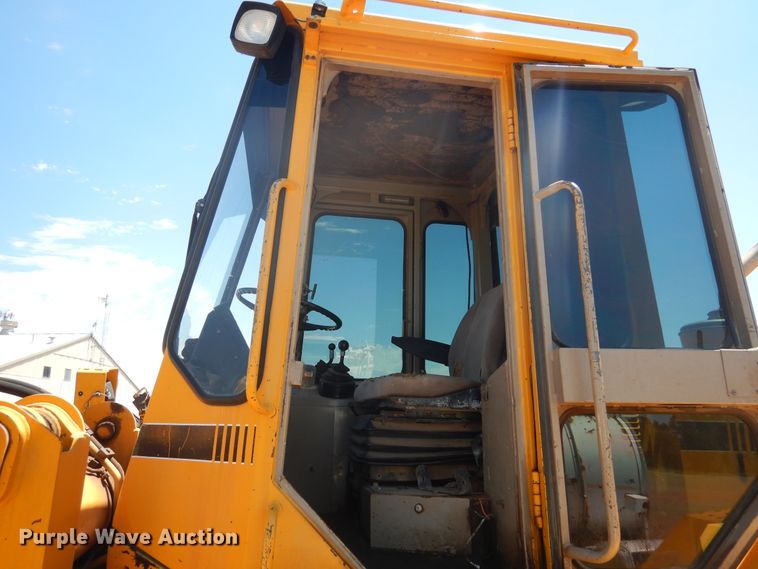 image for item HO9829 1992 John Deere 544E  wheel loader