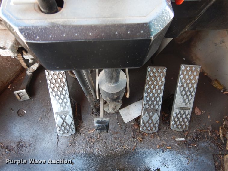 image for item HO9829 1992 John Deere 544E  wheel loader