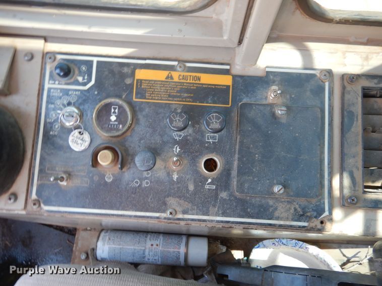 image for item HO9829 1992 John Deere 544E  wheel loader