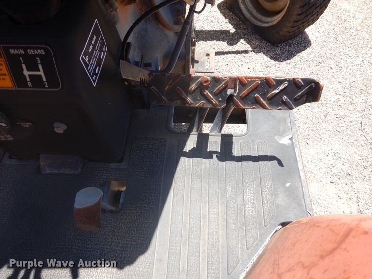 image for item HO9840 Case IH 275  tractor