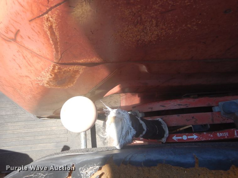 image for item HO9840 Case IH 275  tractor