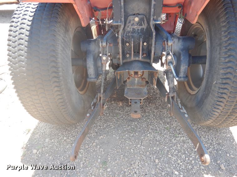 image for item HO9840 Case IH 275  tractor