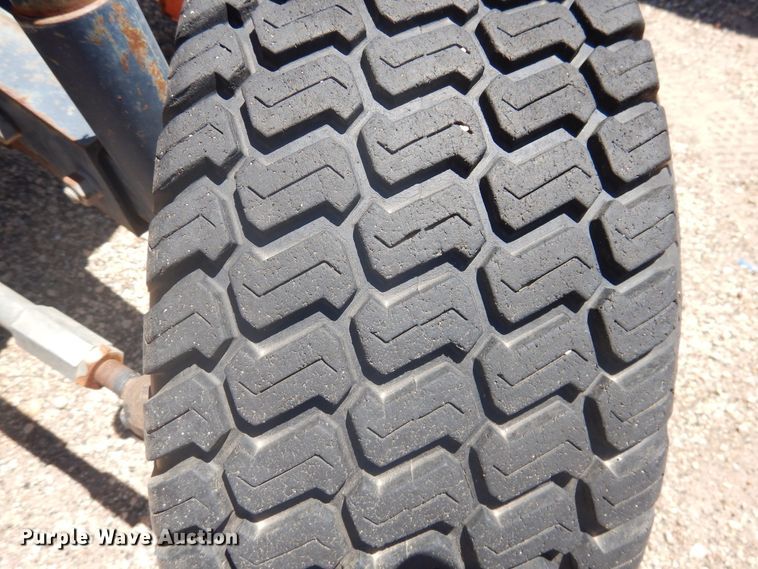 image for item HO9840 Case IH 275  tractor