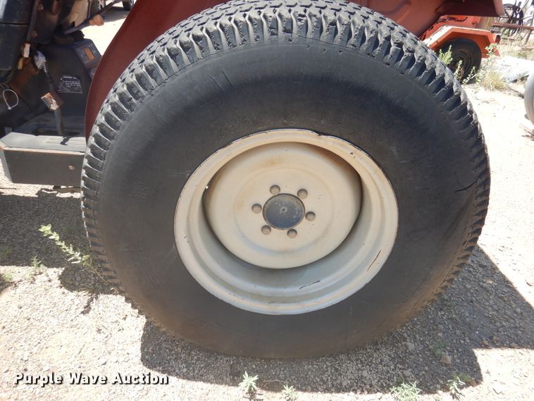 image for item HO9840 Case IH 275  tractor