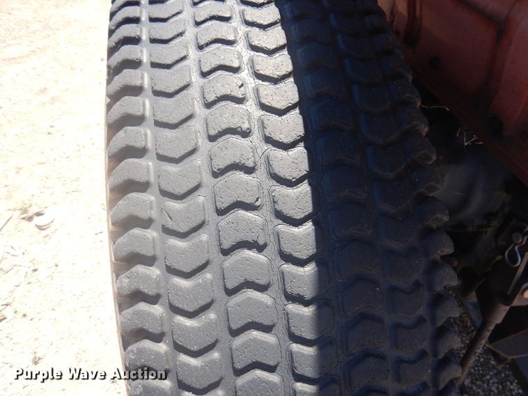 image for item HO9840 Case IH 275  tractor