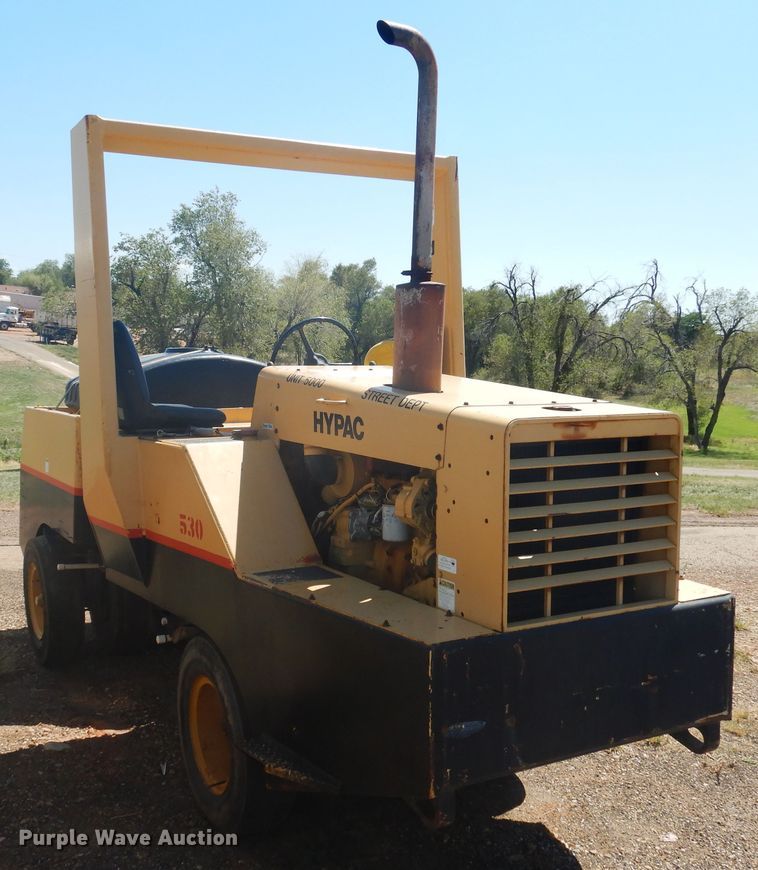 image for item HO9849 1996 Hypac C530A  pneumatic roller